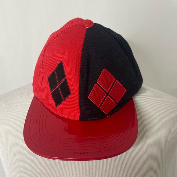 Dc Comics Harley Quinn Snap Back Hat